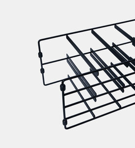 رف زجاجات النبيذ
