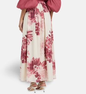 Carter and White Skirt Amaya, Model View