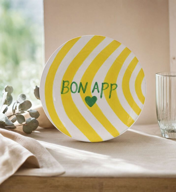 Que Rico Ceramic Round Shape Plate, Model View