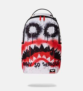 حقيبة ظهر بطابع جريء وجدي