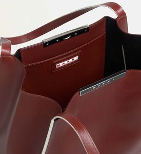 Leather Magnetic Closure Shoulder Bag Leather Magnetic Closure Shoulder Bag
