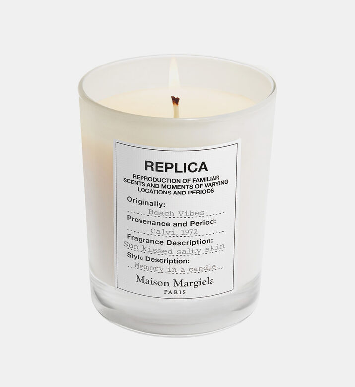 Replica Beach Walk Scented Candle 165 G