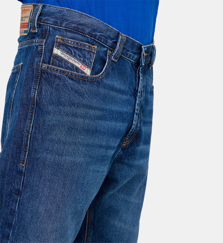 بنطال جينز بلون باهت و5 جيوب