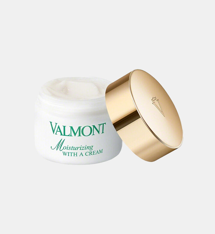 Moisturizing With A Cream Moisturizing With A Cream