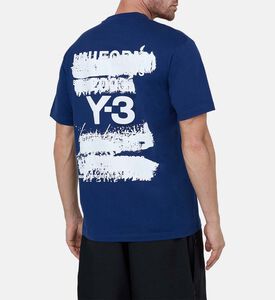 تيشيرت بأكمام قصيرة بطبعة غرافيكية