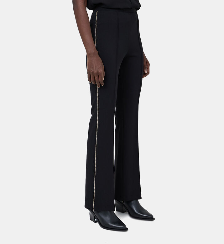 بنطال بخط جانبي ملون