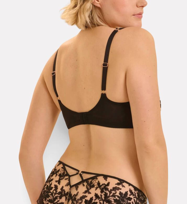 Simone Perele Bra Scarf, Model View
