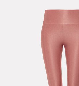 LIVE! Allure Adaptiv Shorts, Packshot View