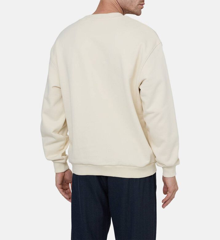 سويت شيرت بياقة مستديرة بأكمام طويلة