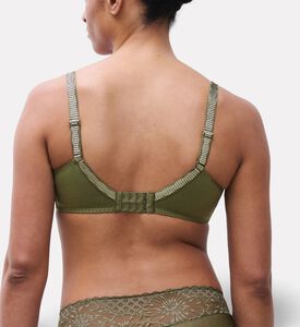 Chantelle Underwired Very Covering Lace Bra, Model View