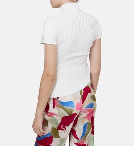 بلوزة أنيمي محبوكة