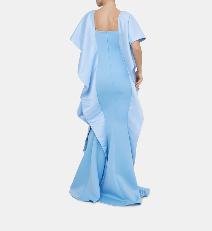 فستان كشكش غير متناسق على الجانبين