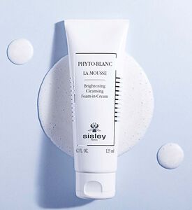 كريم تنظيف رغوي للتفتيح