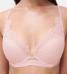 Chantelle Bra Ts, Model View