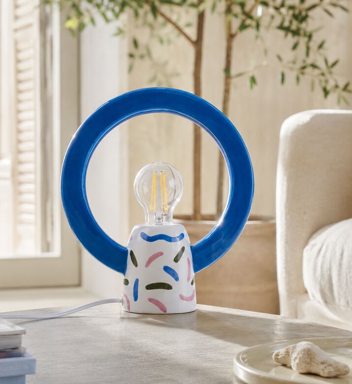 Que Rico Ceramic Organic Shape Lamp, Packshot View