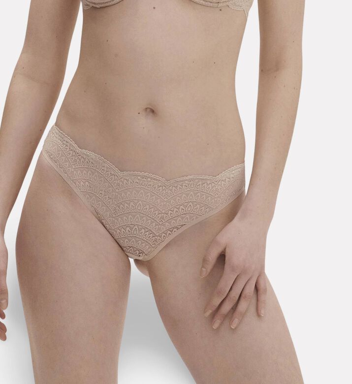 Simone Perele Karma Bikini Briefs, Model View