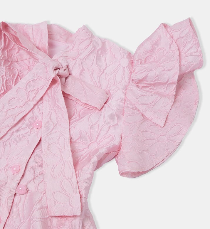 فستان واسع مطرز بأزهار فستان واسع مطرز بأزهار