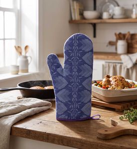Jacquard Gipsy Oven Gauntlet, Blue, Packshot View
