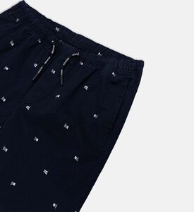 شورت مطرز بشعار على كامله