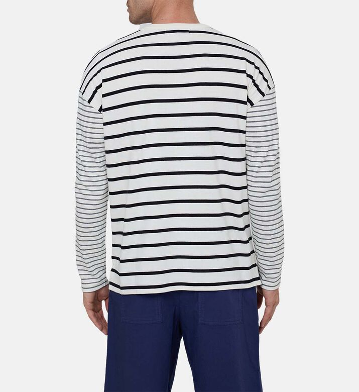 تيشيرت مونبار بأكمام طويلة آوت أوف أوفيس