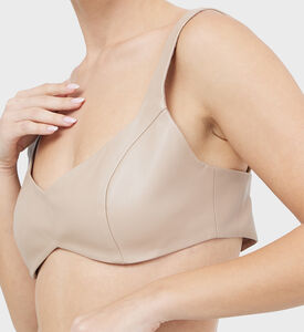 صدرية مقصوصة من الجلد النباتي