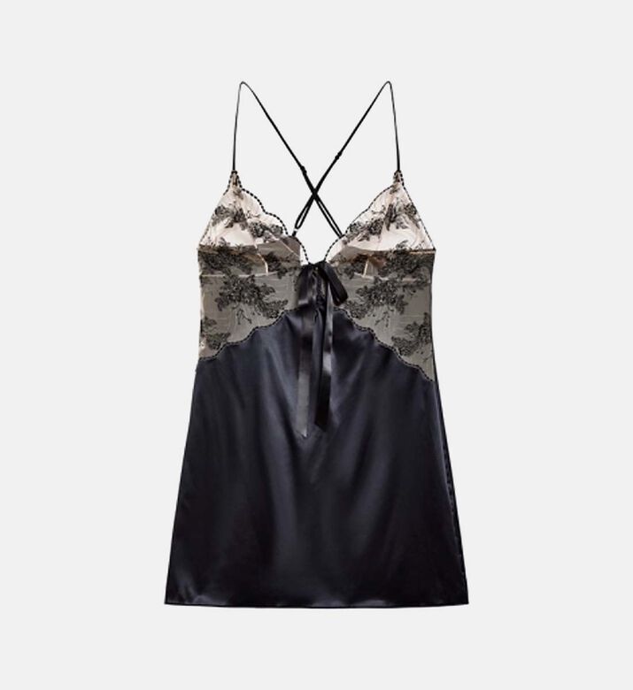 قميص ساتان ودانتيل