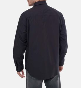 قميص بصف أزرار بتطريز شعار