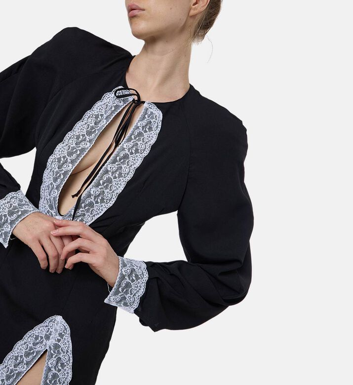 Rowen Rose High-contrast Scalloped Lace Trim Tunic Dress, Model View