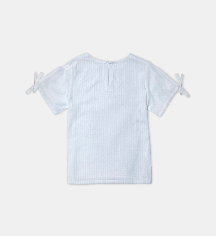 تيشيرت بأكمام قصيرة