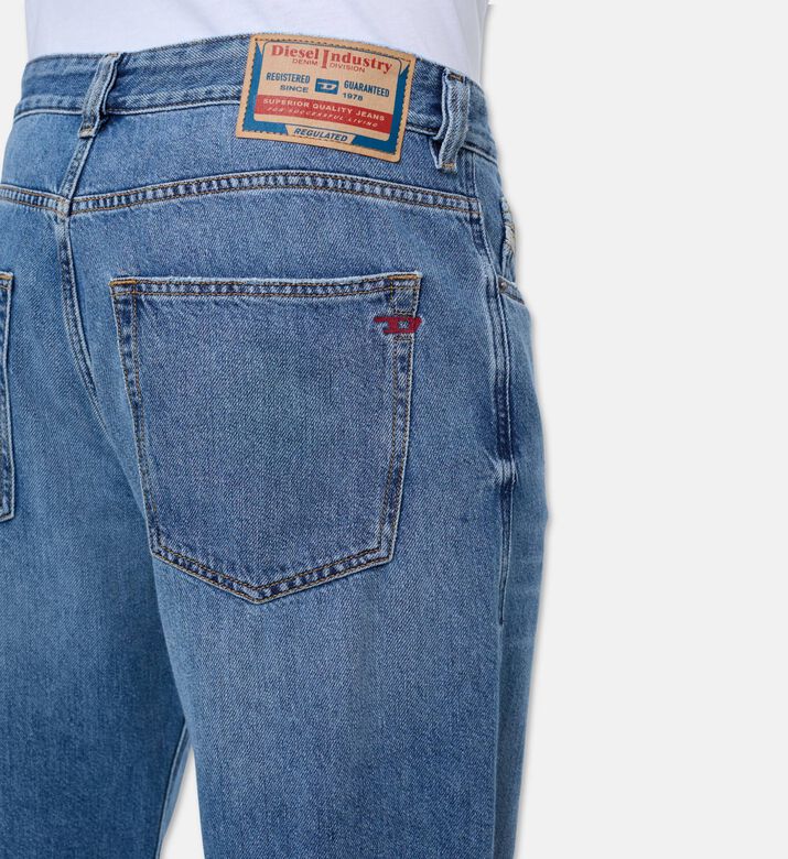 Diesel Jeans, Model View
