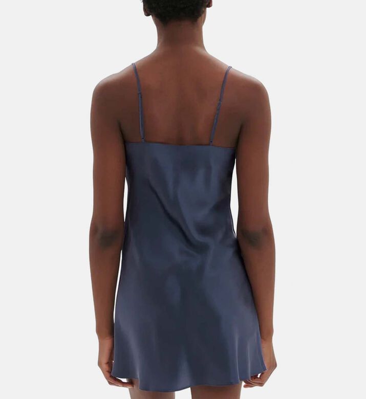 Fitted Fluid Sleeveless Nightdress