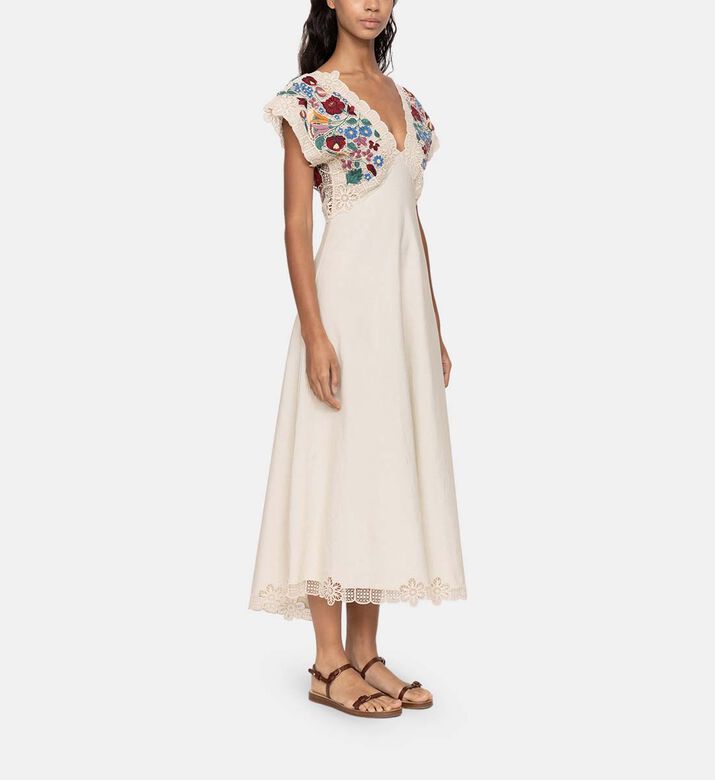 فستان كاثرين متوسط الطول بطريزات الأزهار