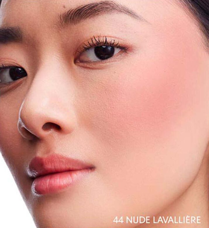 Make Me Blush Bold Blurring Powder Blush