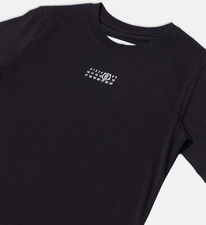 فستان واسع بقصّة مطوية فستان واسع بقصّة مطوية