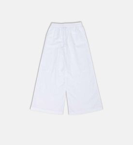 بنطال قصير واسع الساقين