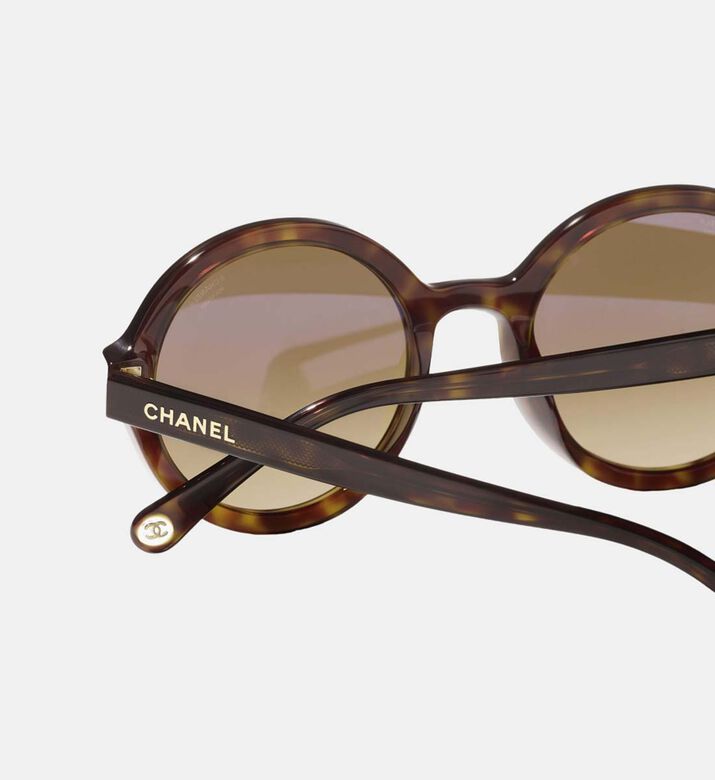 نظارات شمسية بإطار دائري بنقش صدف سلحفاة