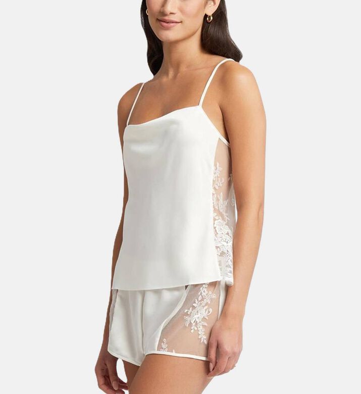 طقم ملابس نوم ساتان مطرز بأزهار