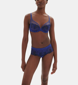 Wish Embroidered Shorty