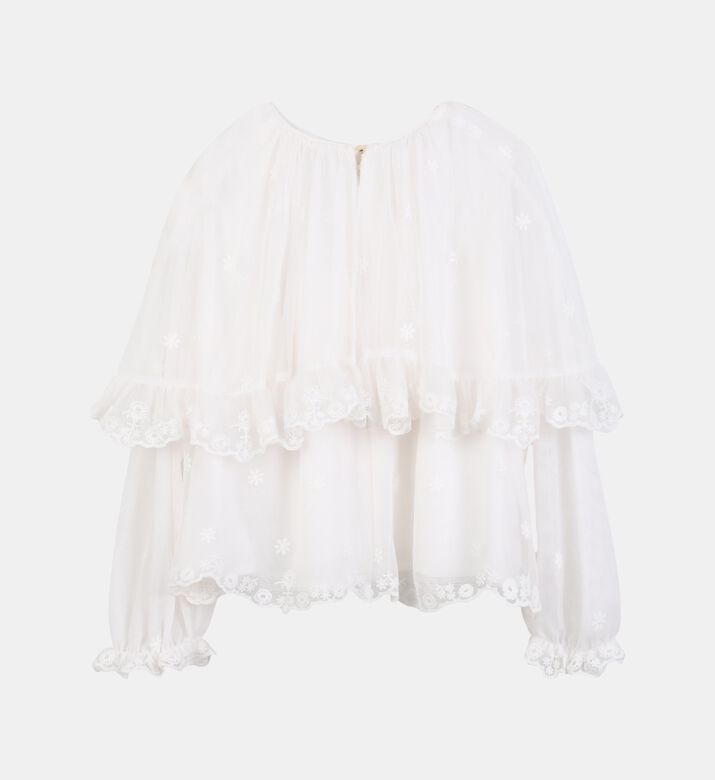 بلوزة مزينة بدانتيل وكشكشة متدرجة