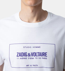 تيشيرت تيد بلاسون بطبعة علكة