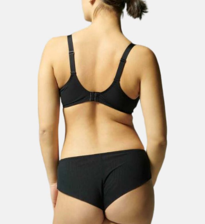 حمالة صدر برقبة مربعة من الدانتيل