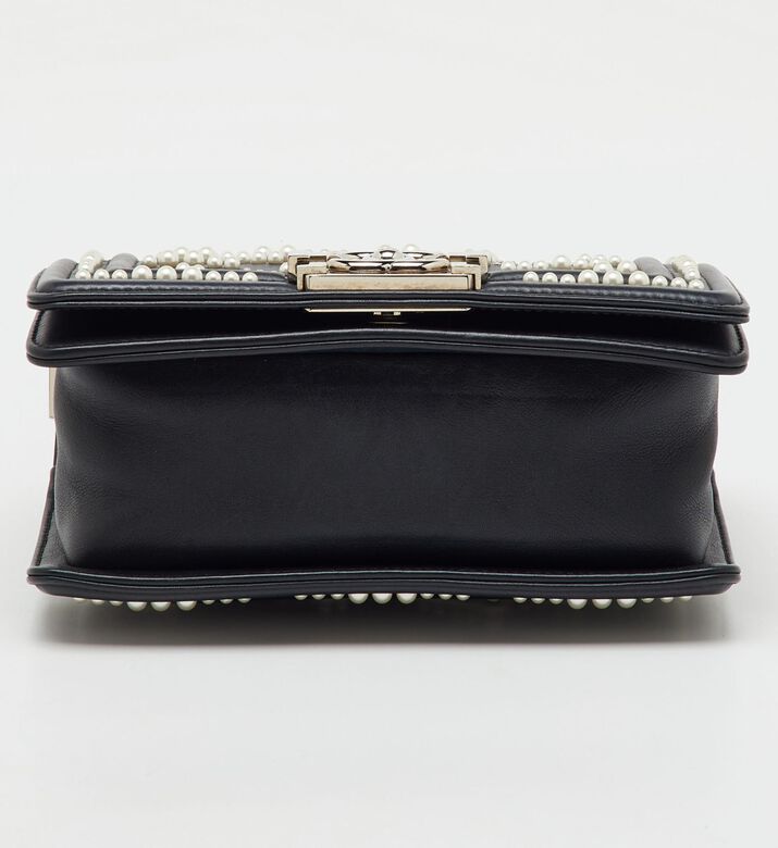 Chanel Bag Chevron, Packshot View