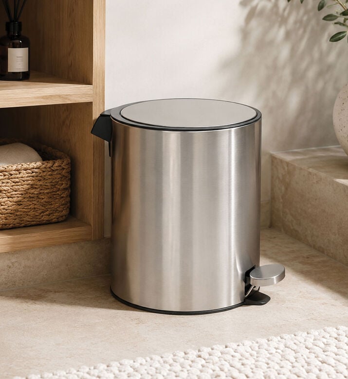 Home Deco and More Coco Soft Close Pedal Bin, Silver, 3-l, Packshot View