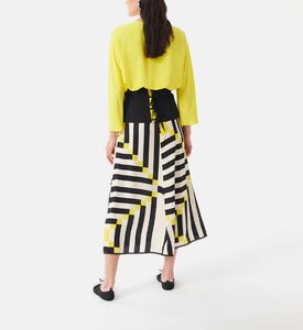 تنورة واسعة بطبعة هندسية