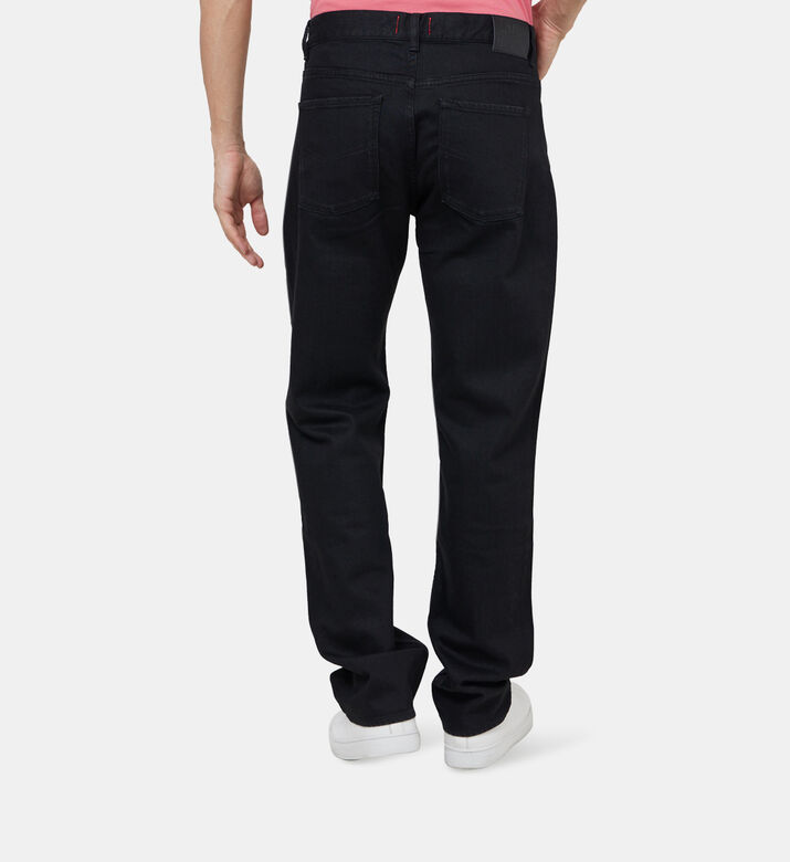 ستيف جينز بقصة مستقيمة