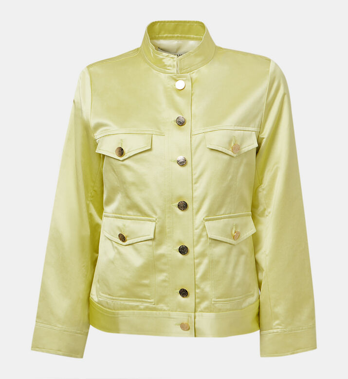 جاكيت كولين مفصّل بجيوب في الأمام