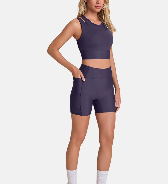 LIVE! Wide Straps Cropped Bra, Blue, M, Model View LIVE! Wide Straps Cropped Bra, Blue, M, Model View