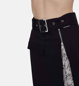 تنورة متوسطة الطول بطية وحزام