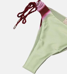 لباس سباحة بقصّة عالية بأشرطة حبلية