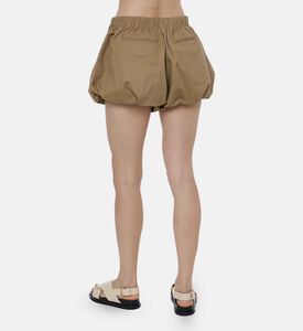 شورت منتفخ بخصر عالٍ وطيّات